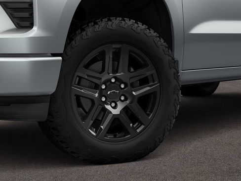 New 2026 Chevrolet Silverado 1500 Custom RWD image 4