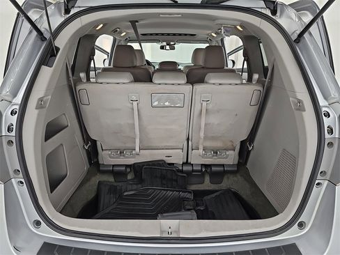 Used 2016 Honda Odyssey EX-L image 18