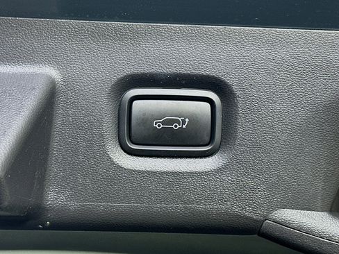 Used 2024 Hyundai Ioniq 5 Limited image 30