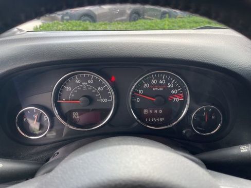 Used 2017 Jeep Wrangler Unlimited Rubicon AWD/4WD image 8
