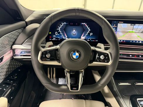 Used 2023 BMW 760i xDrive AWD/4WD image 16
