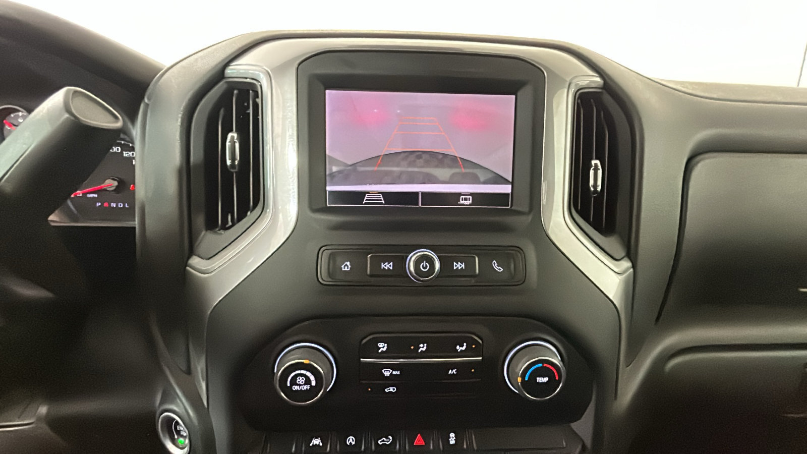 Used 2022 Chevrolet Silverado 1500 W/T w/ Trailering Package AWD/4WD image 27
