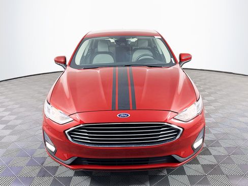 Used 2020 Ford Fusion SE w/ Equipment Group 151A image 2