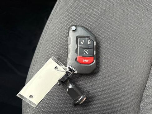 Used 2018 Jeep Wrangler Unlimited Sport S image 31