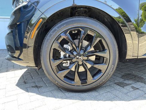 Used 2023 Kia Sorento SX FWD image 9