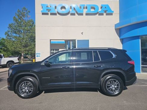 Used 2025 GMC Acadia Elevation AWD/4WD image 2