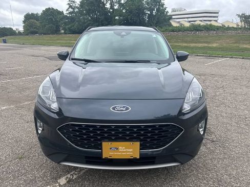 Certified 2022 Ford Escape SEL AWD/4WD image 3