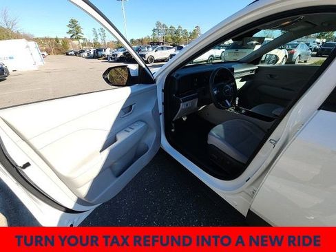 Used 2024 Hyundai Kona SEL image 22