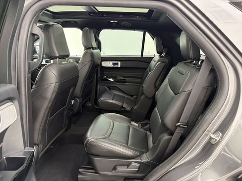 Used 2023 Ford Explorer ST w/ Equipment Group 401A AWD/4WD image 19