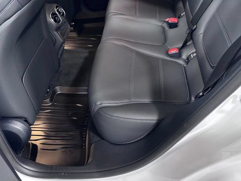 Certified 2025 Mercedes-Benz GLC 300 4MATIC image 21