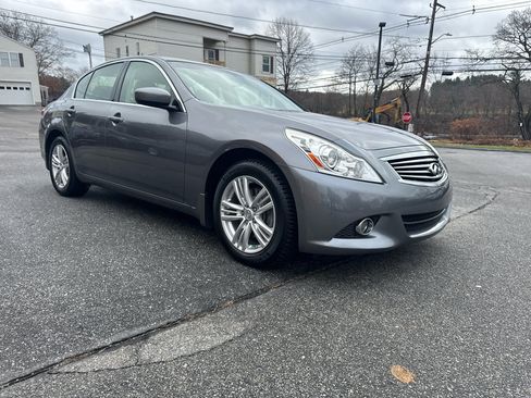 Used 2013 INFINITI G37 x Sedan w/ Premium Pkg image 6