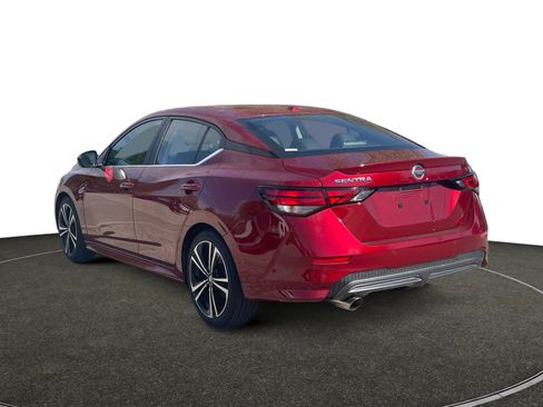 Used 2023 Nissan Sentra SR w/ SR Premium Package image 3
