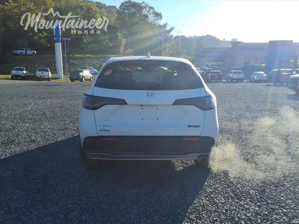 Used 2025 Honda HR-V Sport image 7