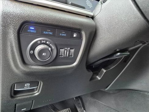 Used 2023 Jeep Grand Cherokee 4WD 4xe image 16
