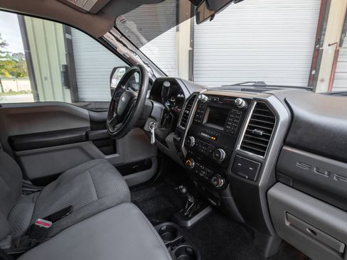 Used 2017 Ford F250 XLT image 31