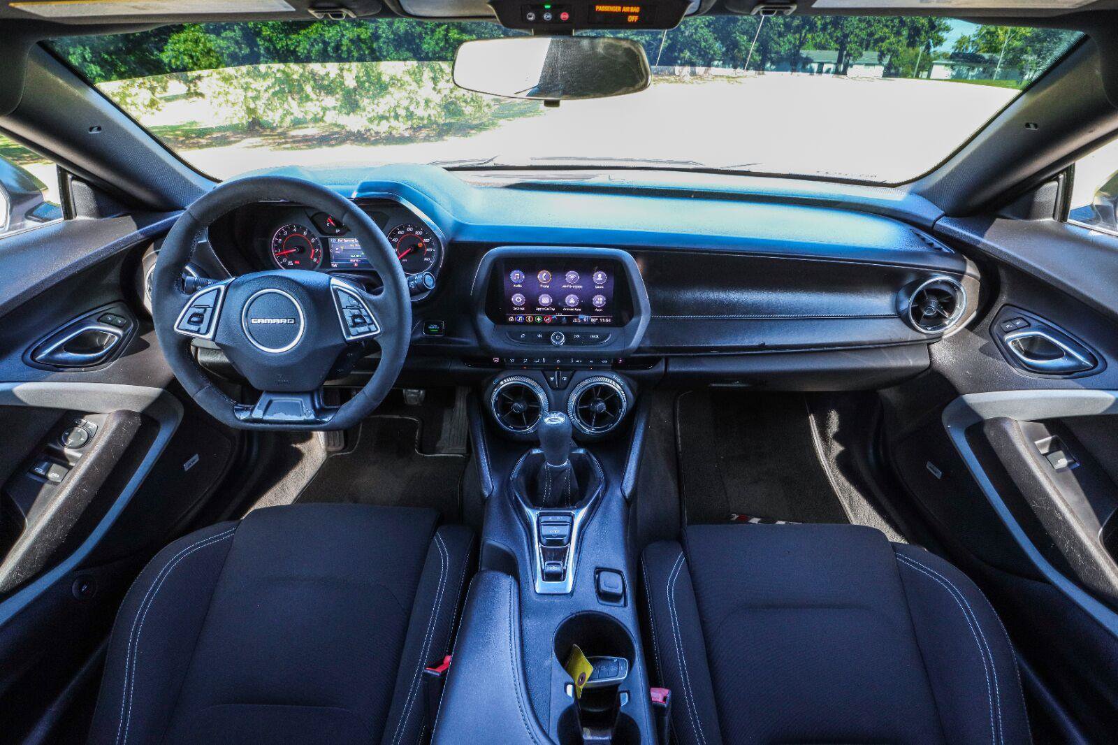 Used 2019 Chevrolet Camaro LT w/ 1LE Track Performance Package RWD image 2