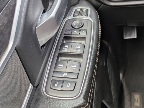 Used 2024 RAM 2500 Big Horn AWD/4WD image 25