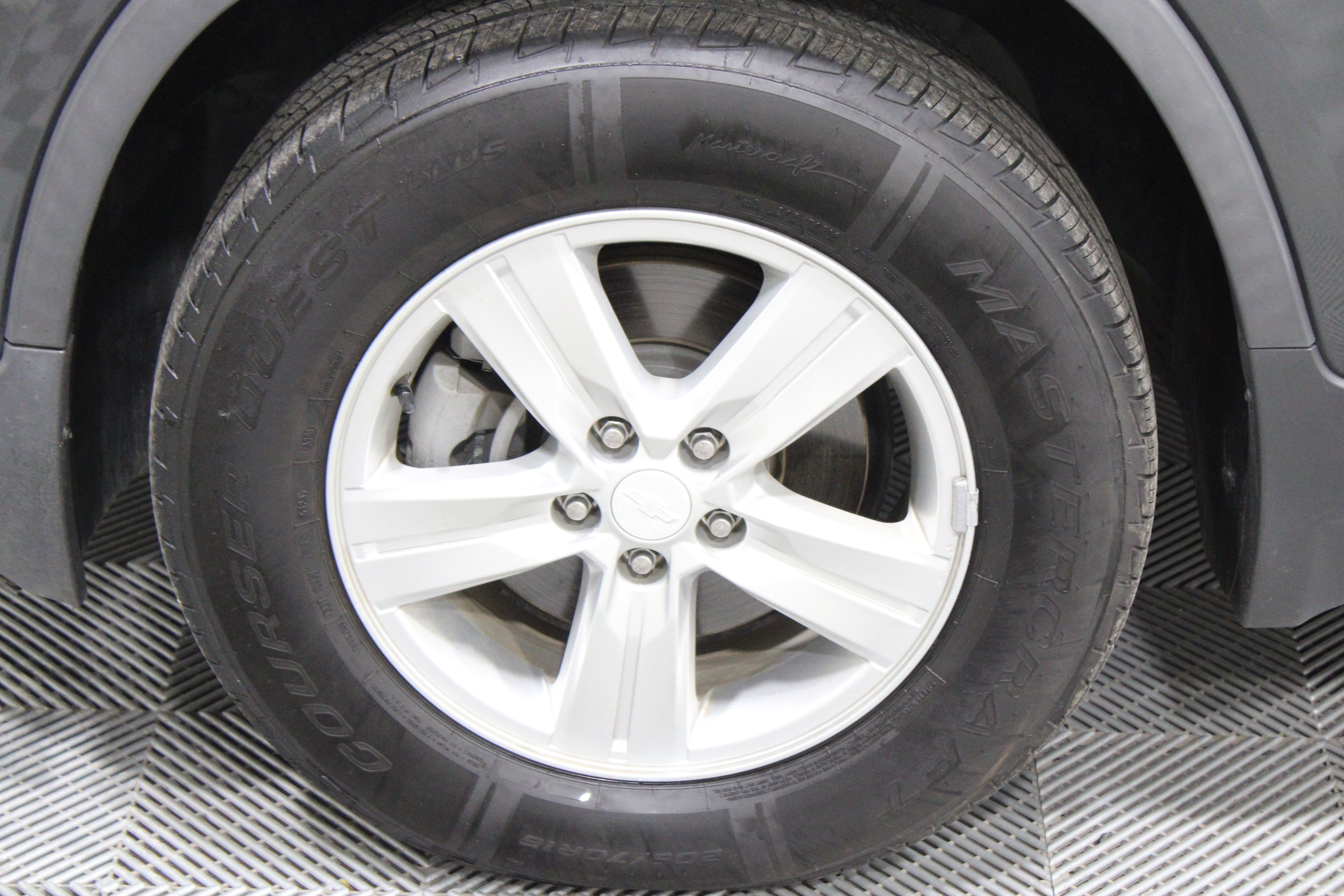 Used 2020 Chevrolet Trax LS w/ Tint and Cruise Package AWD/4WD image 34