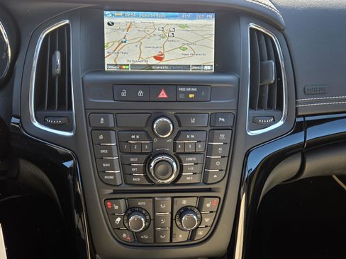 Used 2018 Buick Cascada Premium image 24