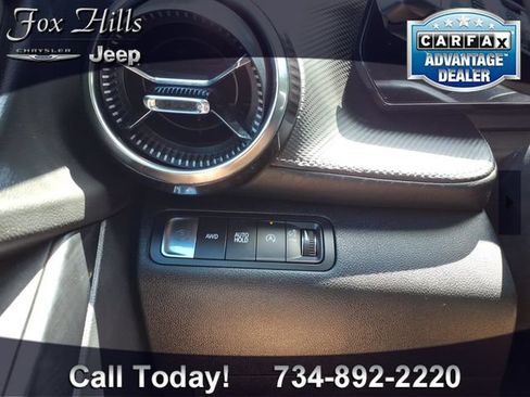 Used 2025 Chevrolet Equinox LT w/ Convenience Package II AWD/4WD image 15