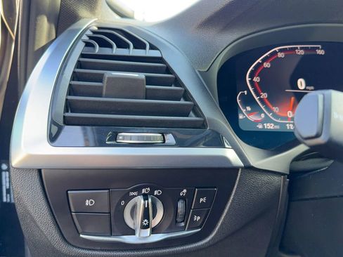 Used 2020 BMW X4 xDrive30i w/ Convenience Package image 17