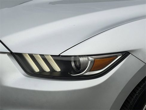 Used 2016 Ford Mustang Premium image 25