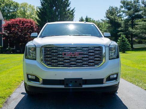 Used 2020 GMC Yukon XL Denali AWD/4WD image 8