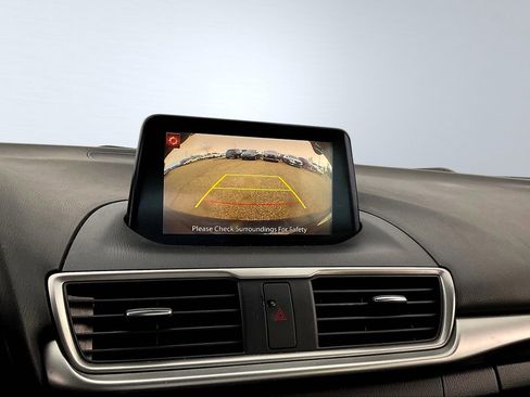 Used 2017 MAZDA MAZDA3 Touring image 21