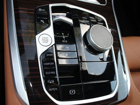 Used 2026 BMW X5 xDrive40i image 19