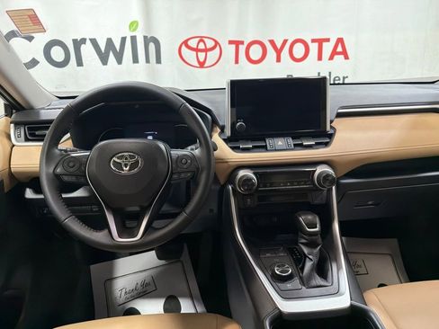 Used 2025 Toyota RAV4 XLE Premium AWD/4WD image 20