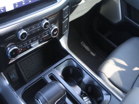 Used 2023 Ford F150 Lariat w/ Equipment Group 502A High image 17