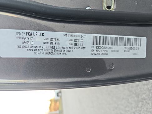 Used 2018 Dodge Charger R/T Scat Pack image 32