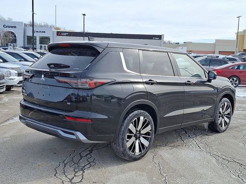 New 2026 Mitsubishi Outlander SE AWD/4WD image 4