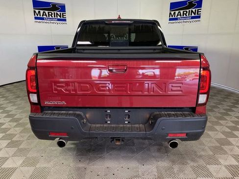 Used 2025 Honda Ridgeline Black Edition image 17