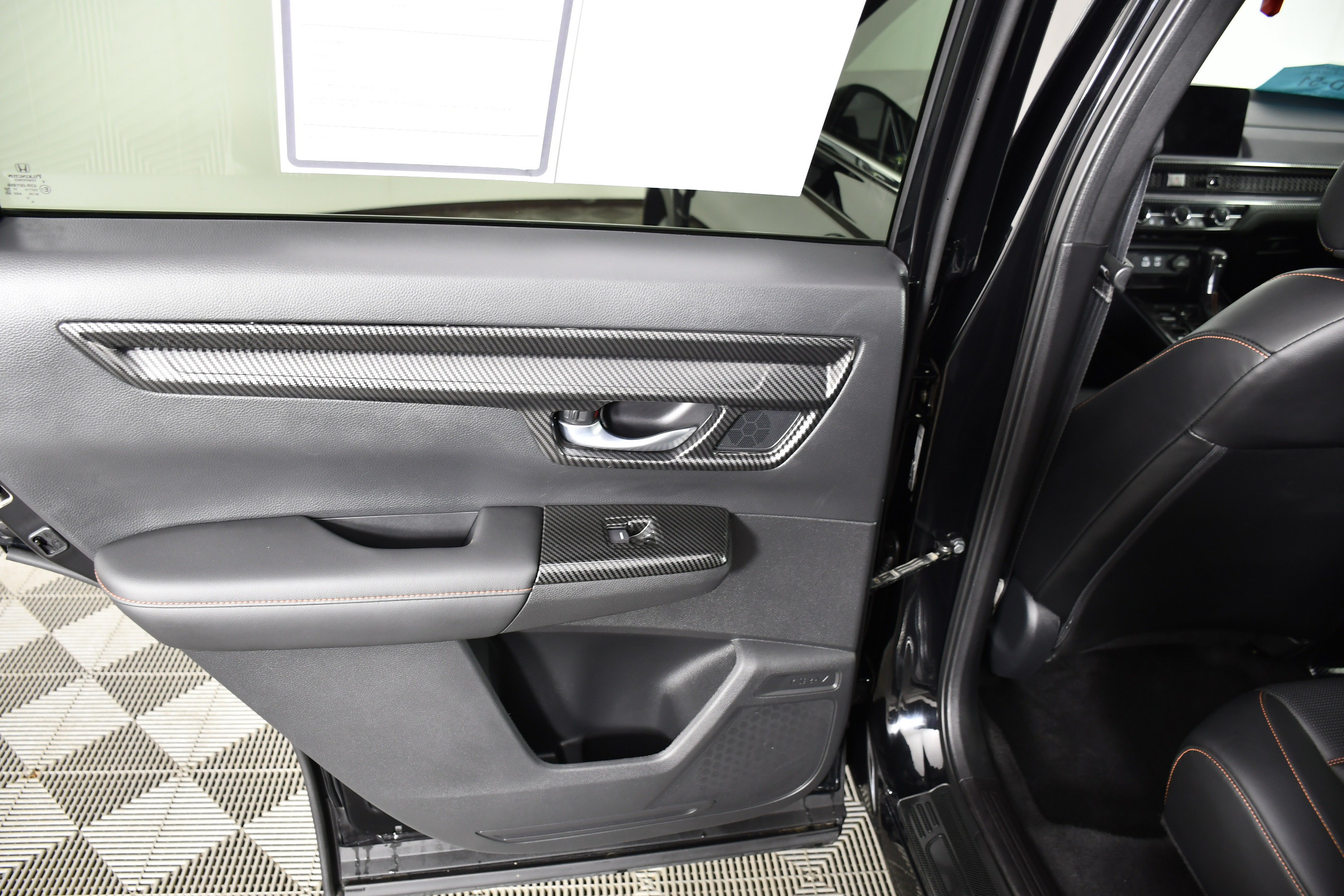 Used 2025 Honda CR-V Sport-L image 46