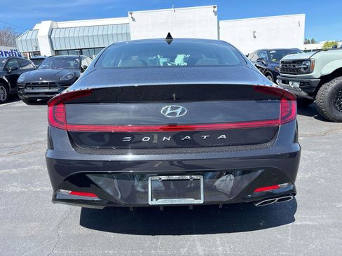 Certified 2023 Hyundai Sonata SEL w/ Preferred Accessory Package FWD image 4
