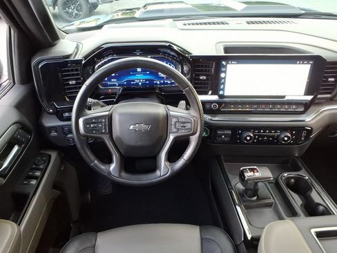 Used 2022 Chevrolet Silverado 1500 ZR2 w/ Technology Package AWD/4WD image 25