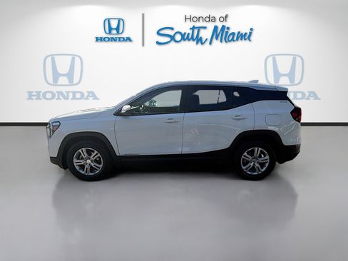 Used 2024 GMC Terrain SLE FWD image 4