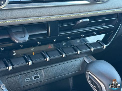 Certified 2024 Chevrolet Colorado ZR2 w/ ZR2 Convenience Package III image 23