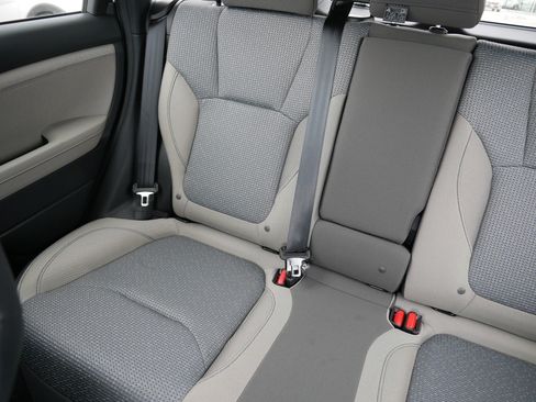 Used 2025 Subaru Forester Premium AWD/4WD image 12