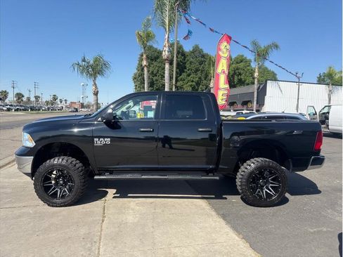 Used 2022 RAM 1500 Classic SLT w/ Electronics Group AWD/4WD image 8