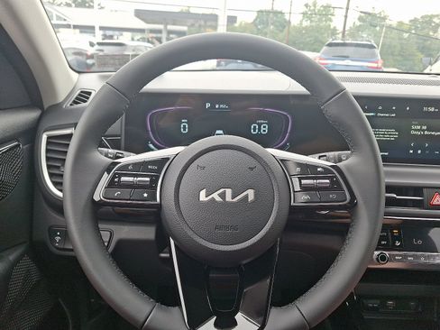New 2026 Kia Seltos S AWD/4WD image 14