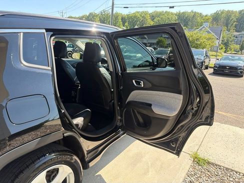 Used 2022 Jeep Compass Latitude AWD/4WD image 81