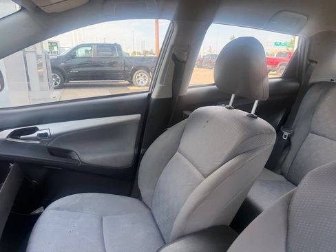 Used 2009 Toyota Matrix FWD image 9