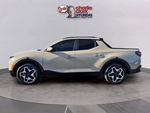 Certified 2023 Hyundai Santa Cruz Limited image 2