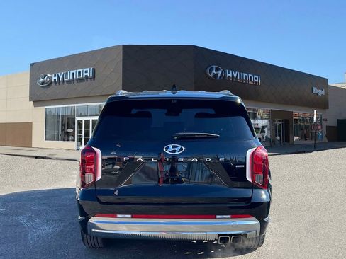 Used 2024 Hyundai Palisade Calligraphy AWD/4WD image 6
