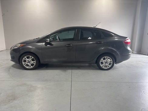 Used 2015 Ford Fiesta SE image 10