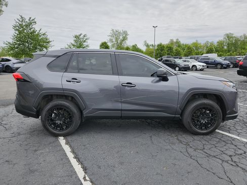 Used 2023 Toyota RAV4 LE FWD image 16