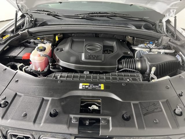 Used 2024 Jeep Grand Cherokee L Summit w/ High Altitude Package AWD/4WD image 31