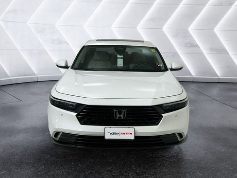 Used 2024 Honda Accord Touring image 2